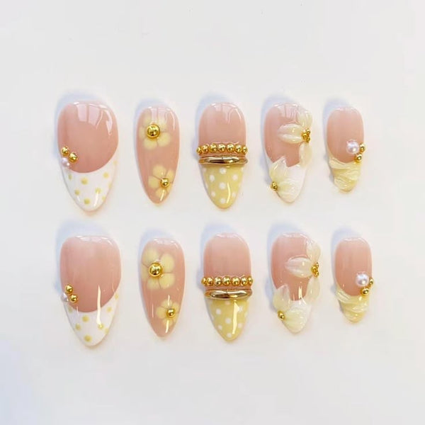 Press On Nails – Nude & Yellow 3D Flowers 🌼✨