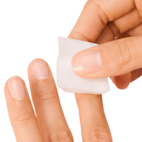 Dégraissez l'ongle